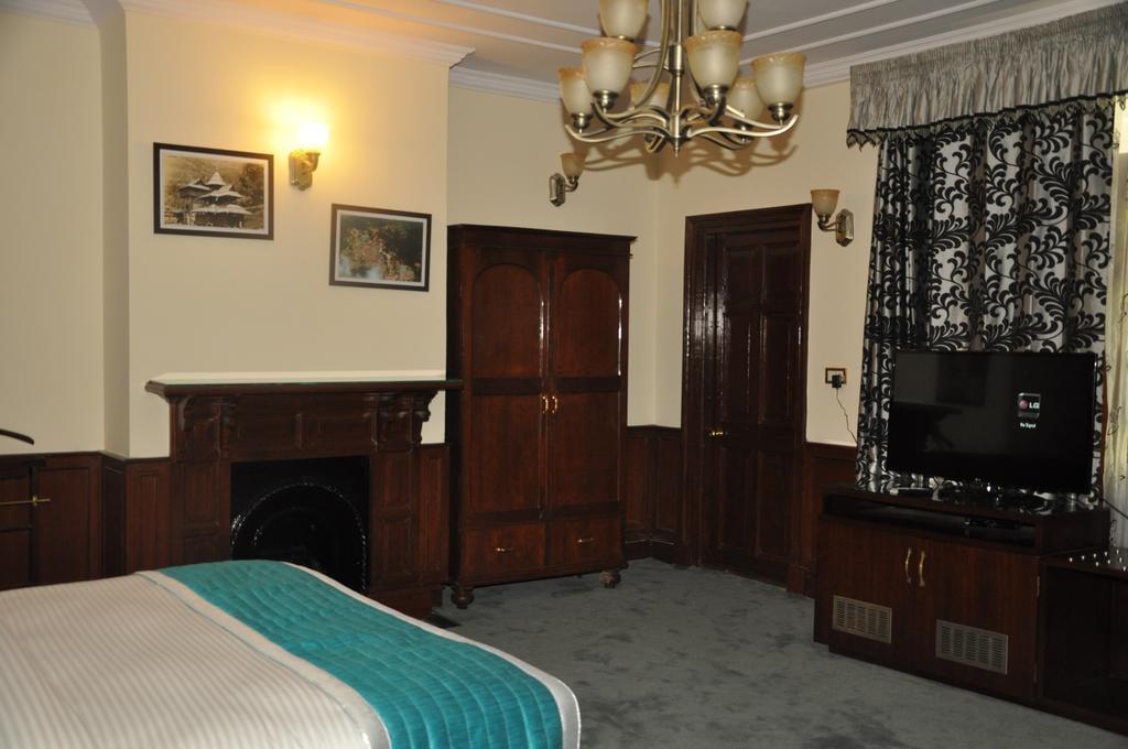 Hotel Southgate Shimla Exterior photo
