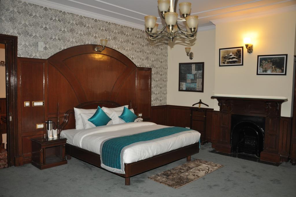 Hotel Southgate Shimla Exterior photo