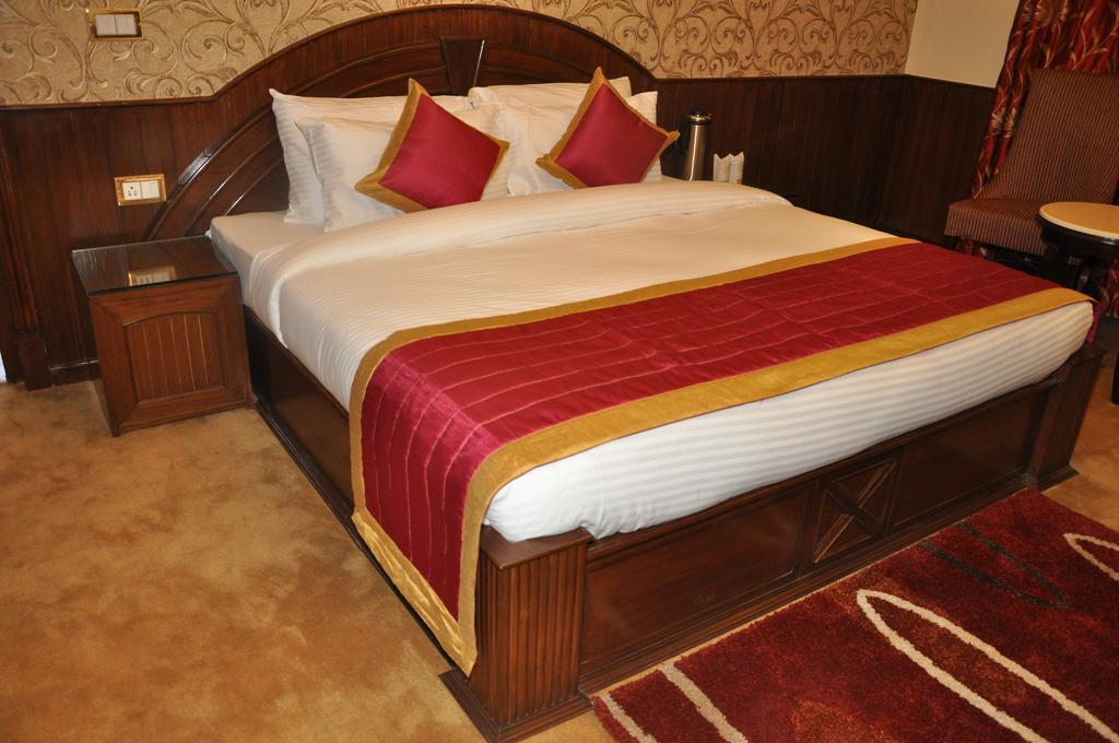 Hotel Southgate Shimla Exterior photo