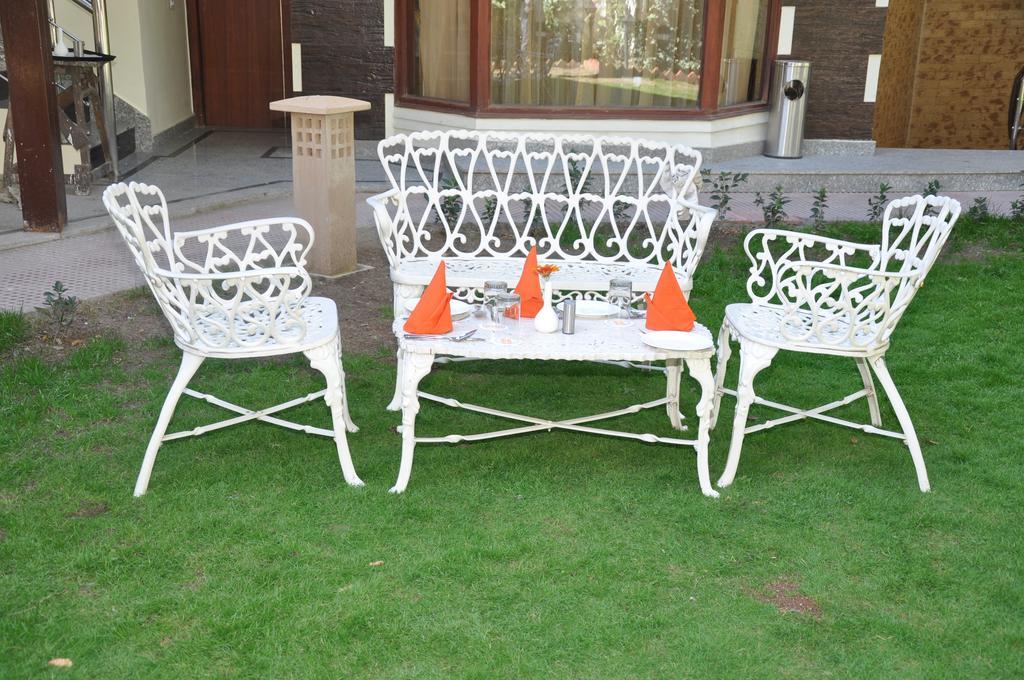 Hotel Southgate Shimla Exterior photo
