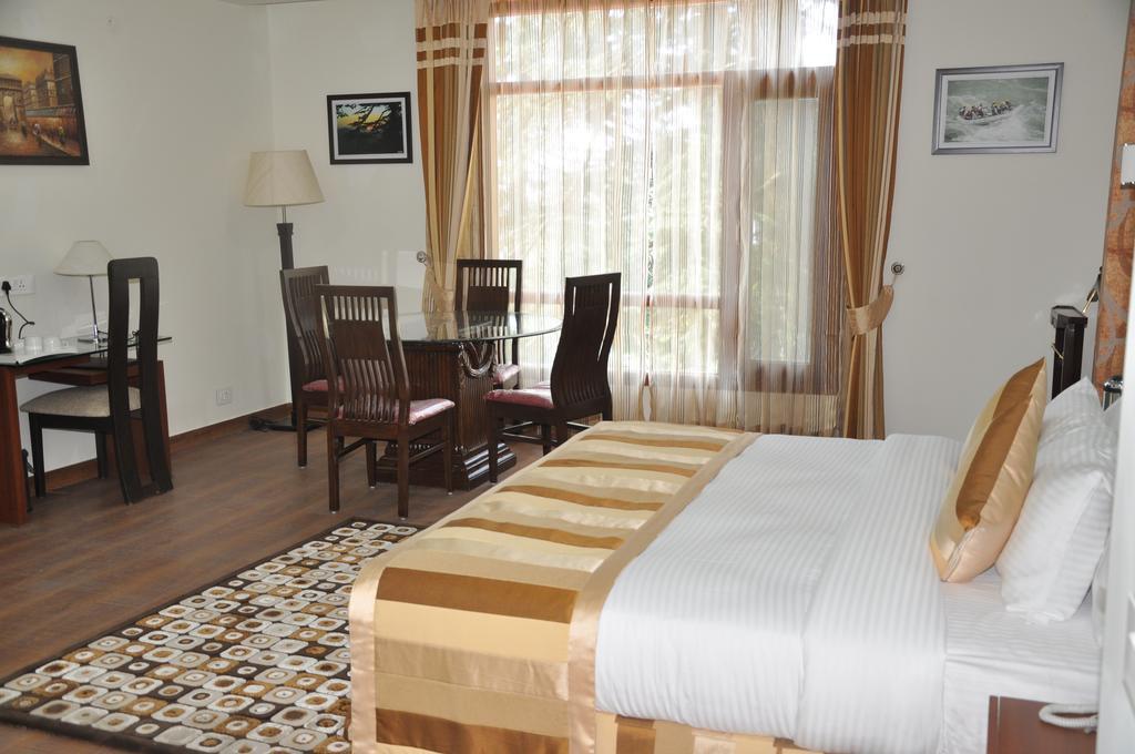 Hotel Southgate Shimla Exterior photo