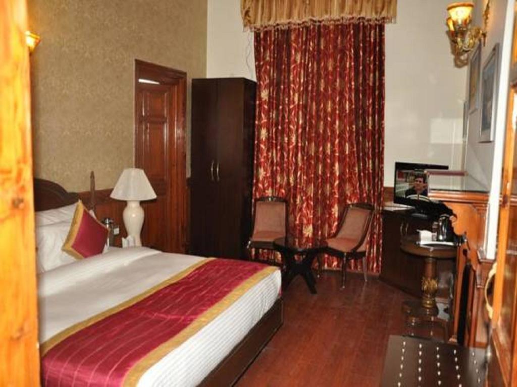 Hotel Southgate Shimla Exterior photo