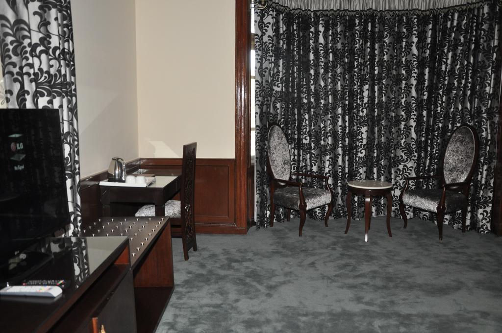 Hotel Southgate Shimla Exterior photo